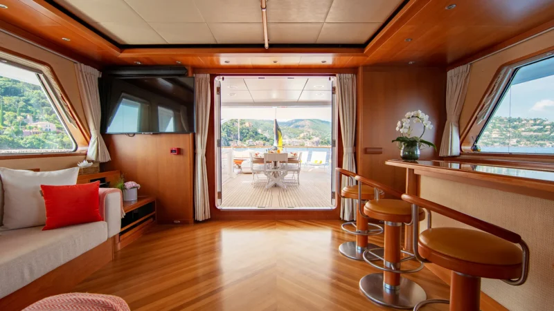 cornelia-yacht-for-charter-1-min.webp