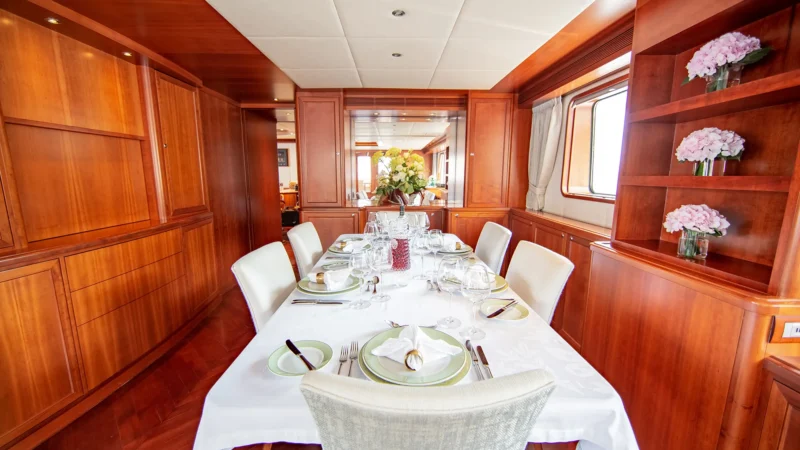 cornelia-yacht-for-charter-3-min.webp