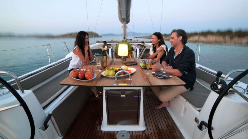 DUFOUR_YACHTS_LIFESTYLE-40