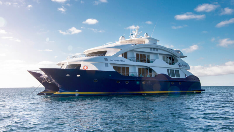 catamaran1