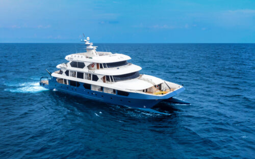 CO2 CATAMARAN