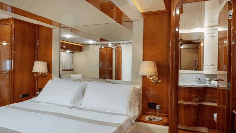 403 Double suite