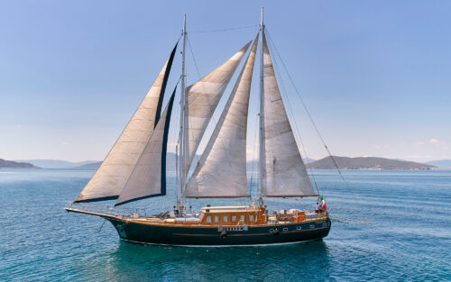 MYRA Ege Yat 30