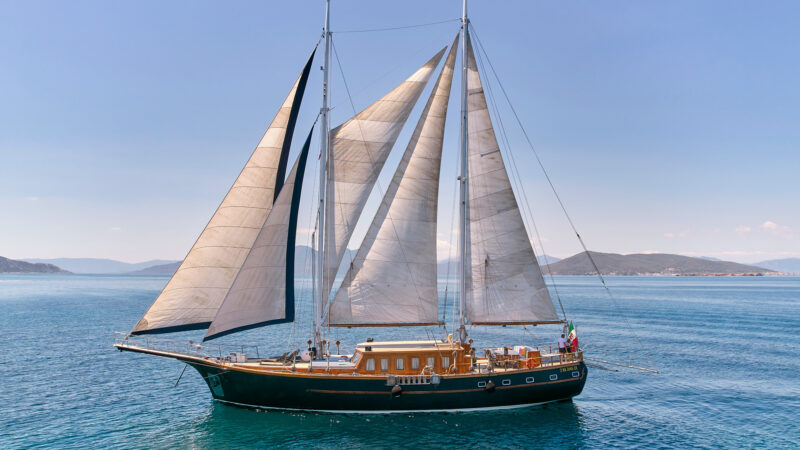 motor sailer MYRA