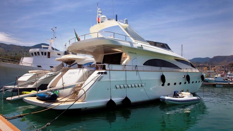 [MOTOR-YACHT-JAUNI]-8265-3