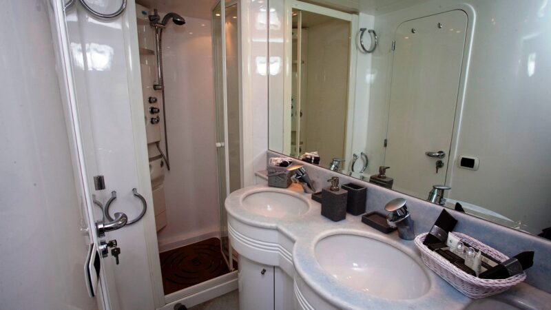 [MOTOR-YACHT-JAUNI]-8265-9