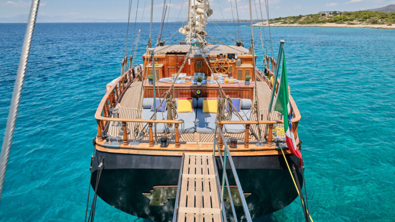 passarelle to deck