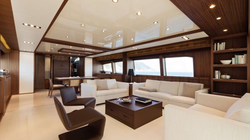 riva-92-duchessa-interior-18