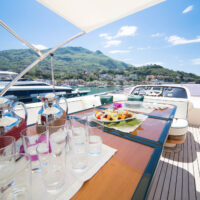 Upper deck dining
